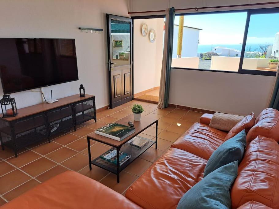 Apartamento Valentina Тиас Экстерьер фото